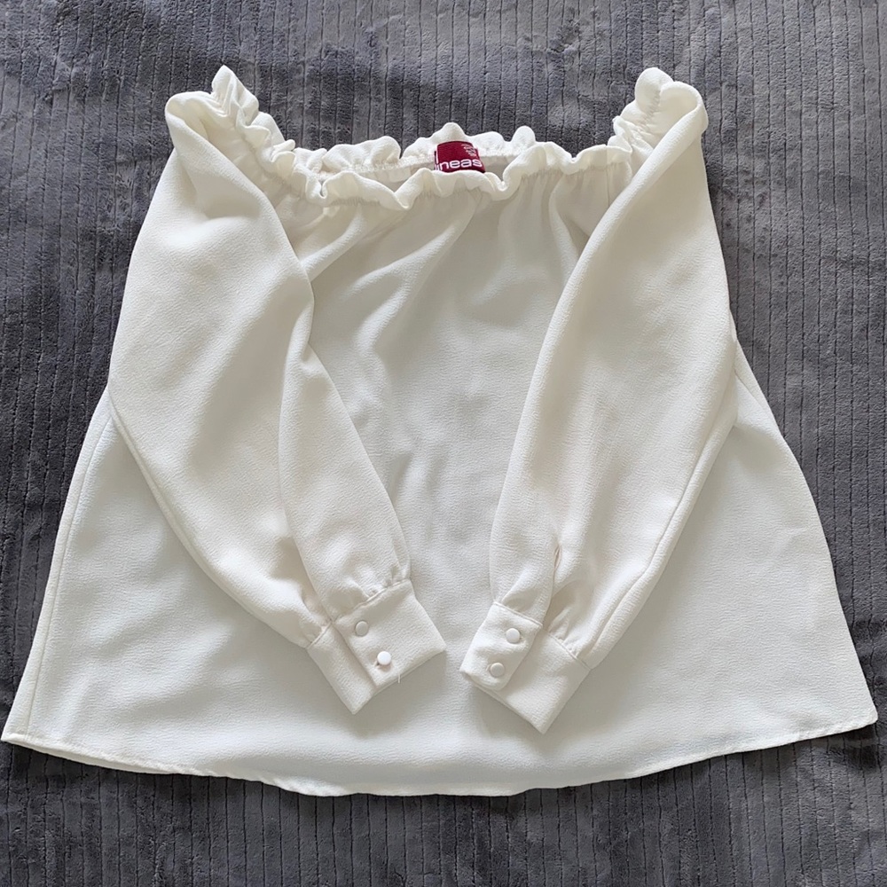 Off the Shoulder Blouse Size S